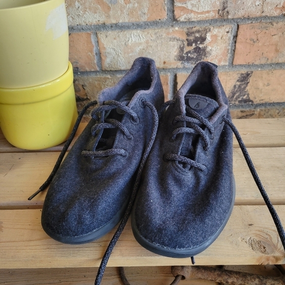 All Bird Tennis Shoes - Picture 2 of 5